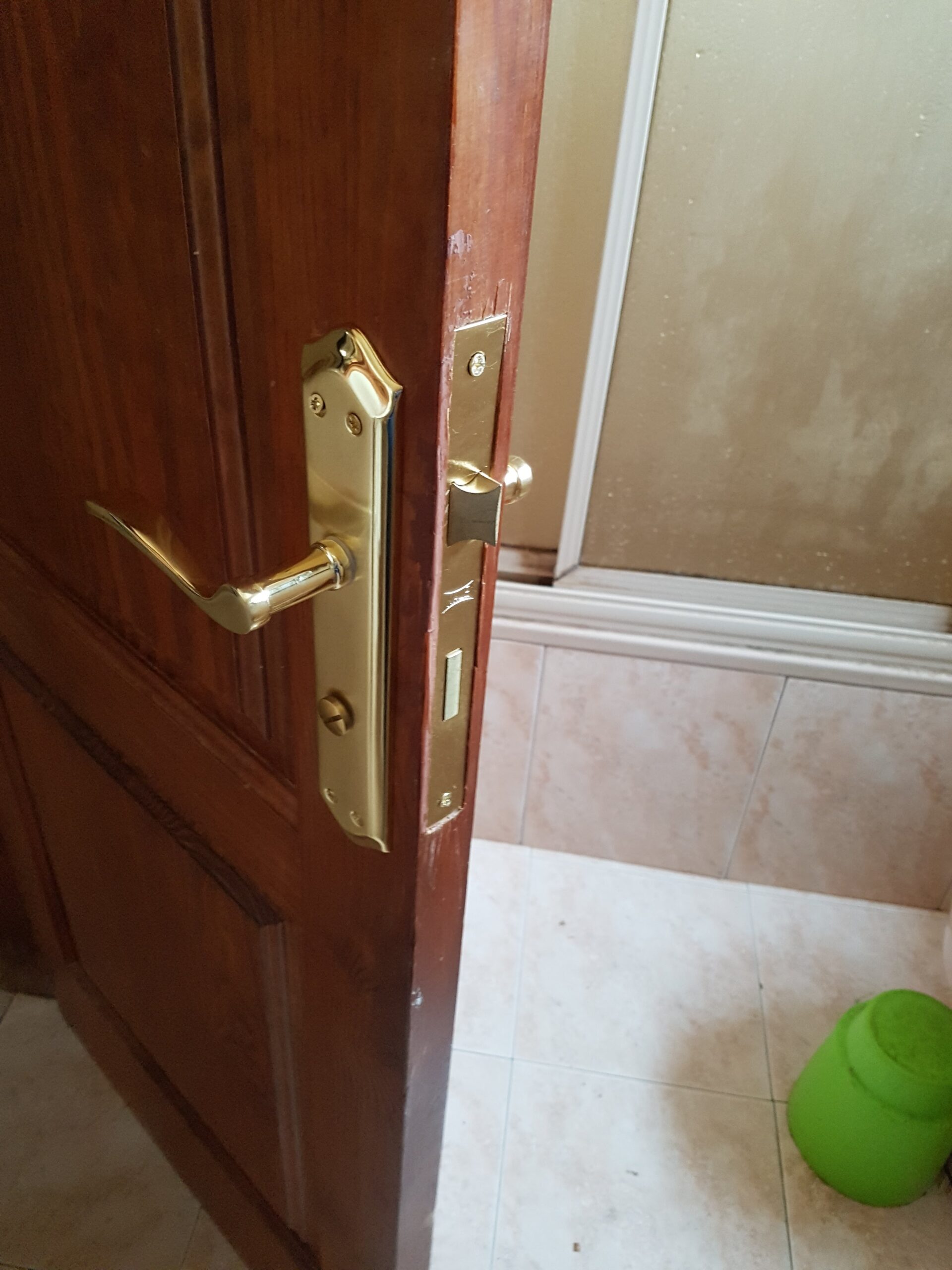 Cerradura de seguridad instalada por Adrián Cerrajero en Arrecife, Lanzarote